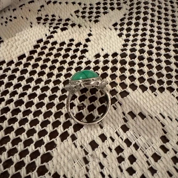 Silver ring - Picture 2 of 2